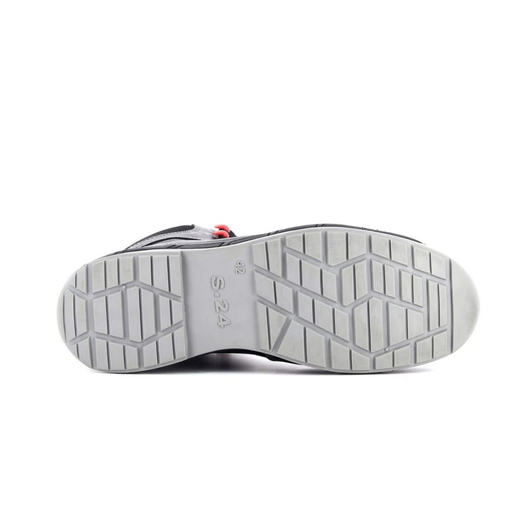 semelle grise de chaussure