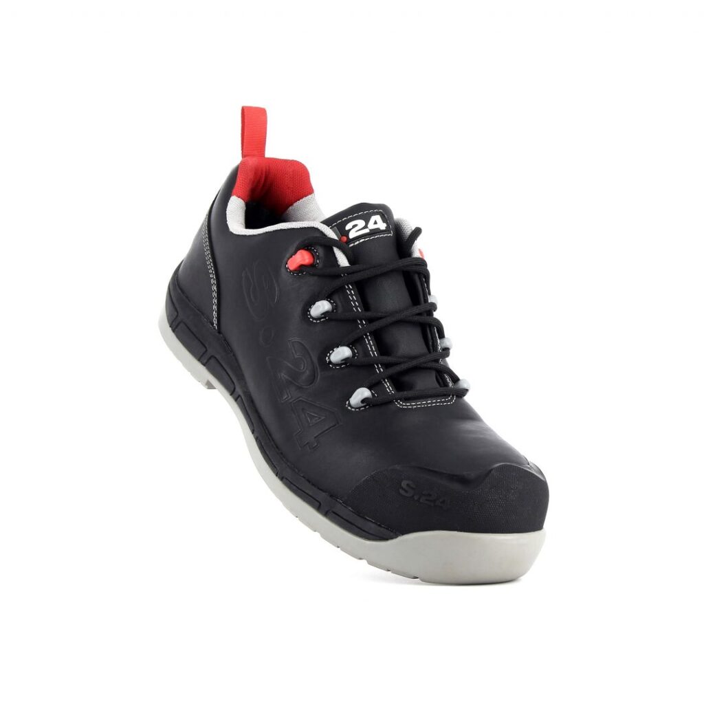 Chaussure de sécurité noire basse homme et femme S3 résistante vue 3/4 avant