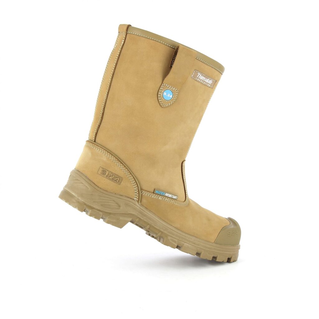 Botte de sécurité camel beige haute homme et femme S3 WR résistante vue de profil