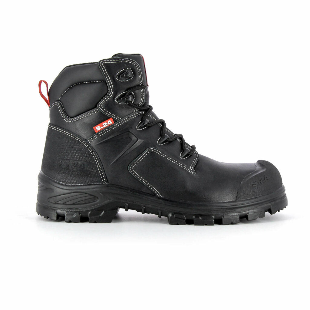 chaussure de sécurité montante en cuir noir vue de profil