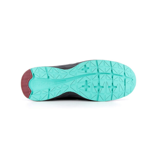 semelle d'une chaussure verte