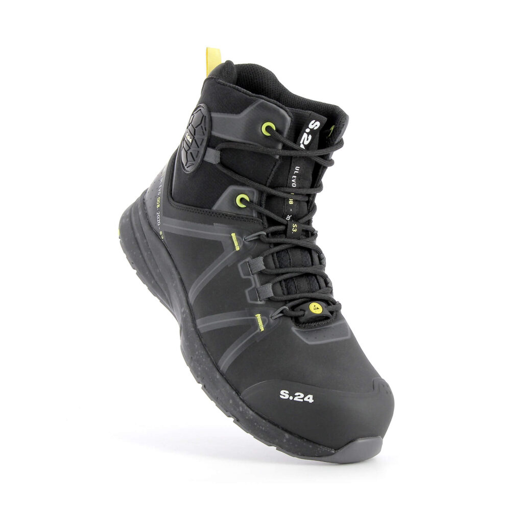 chaussure de sécurité noire montante et grise vue de devant