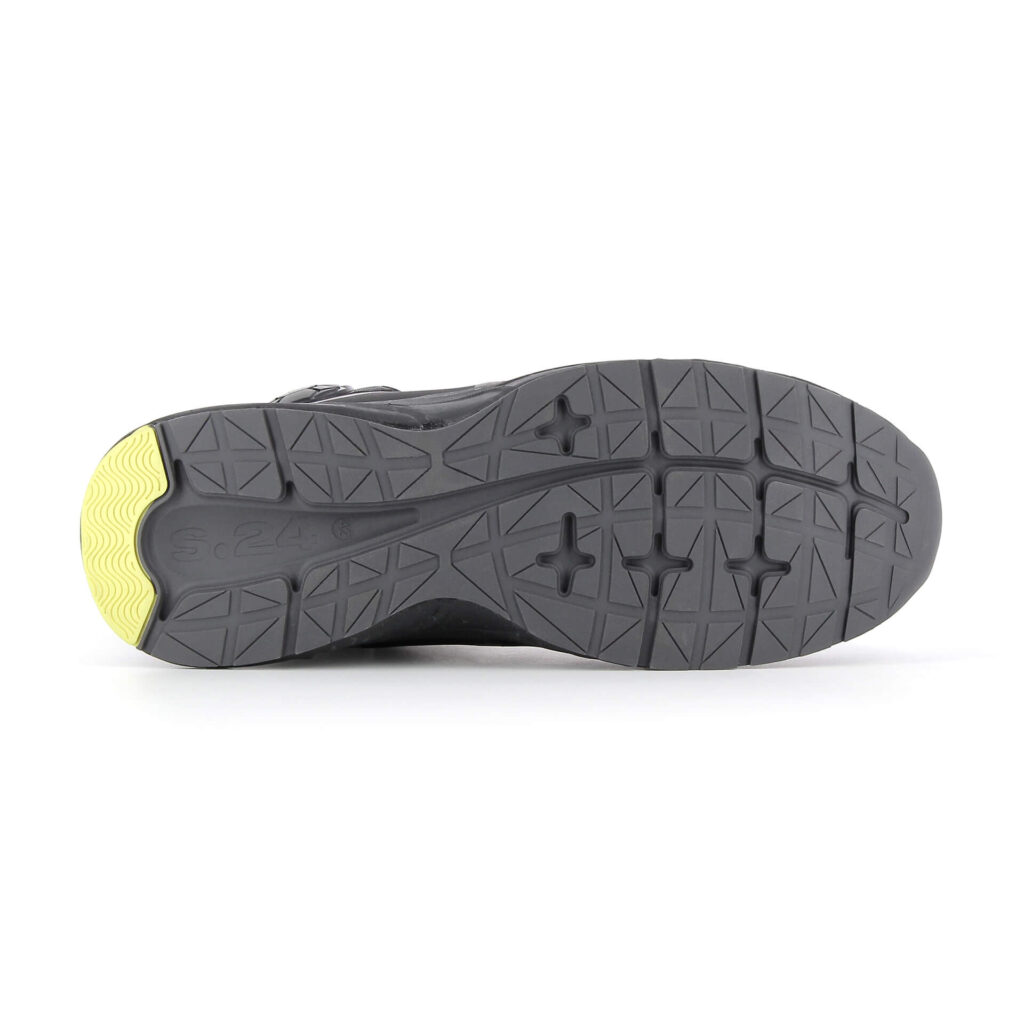 semelle grise d'une chaussure vue de dessous