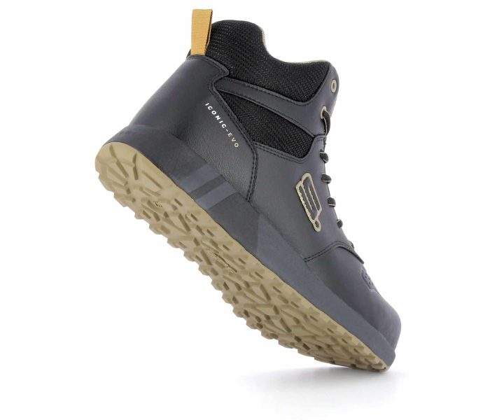 basket de sécurité montante noire et marron vue de derrière