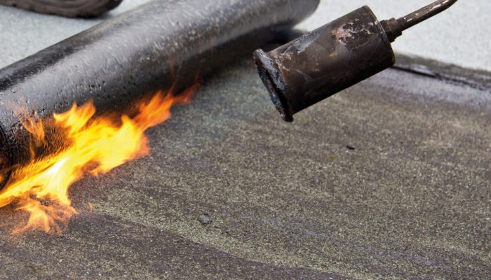 SPECIAL ENROBE flamme avec plaque de goudron chaud