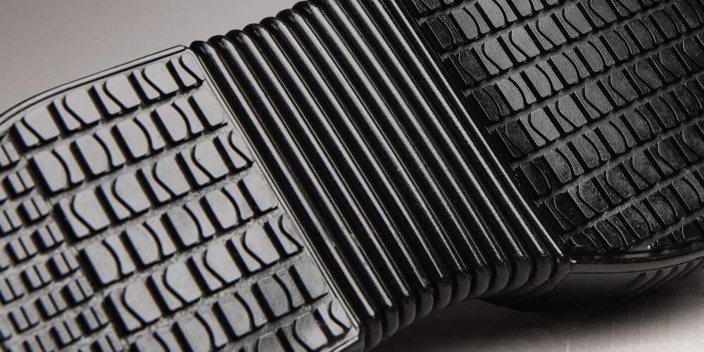 TOTAL PROTECT semelle ban crampons d'une sur-chaussure antiglisse noire