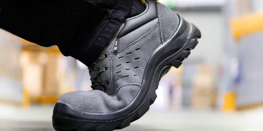 chaussure de sécurité bleu pliée