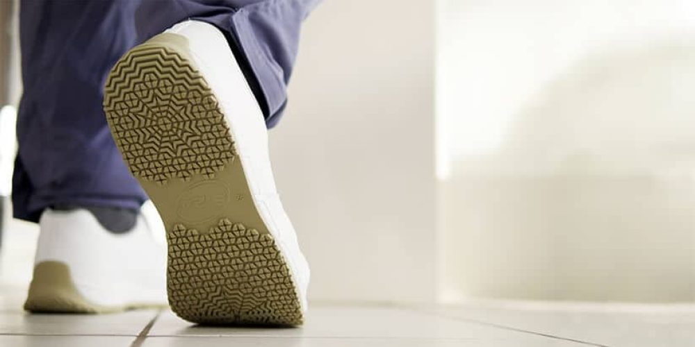 chaussure de sécurité anti glisse pour cuisine agroalimentaire